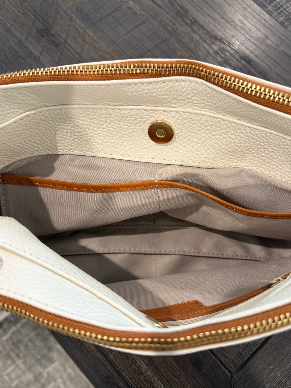 Valentina Italian white pebbled leather crossbody bag with a triple entry design - Picture 11 of 16